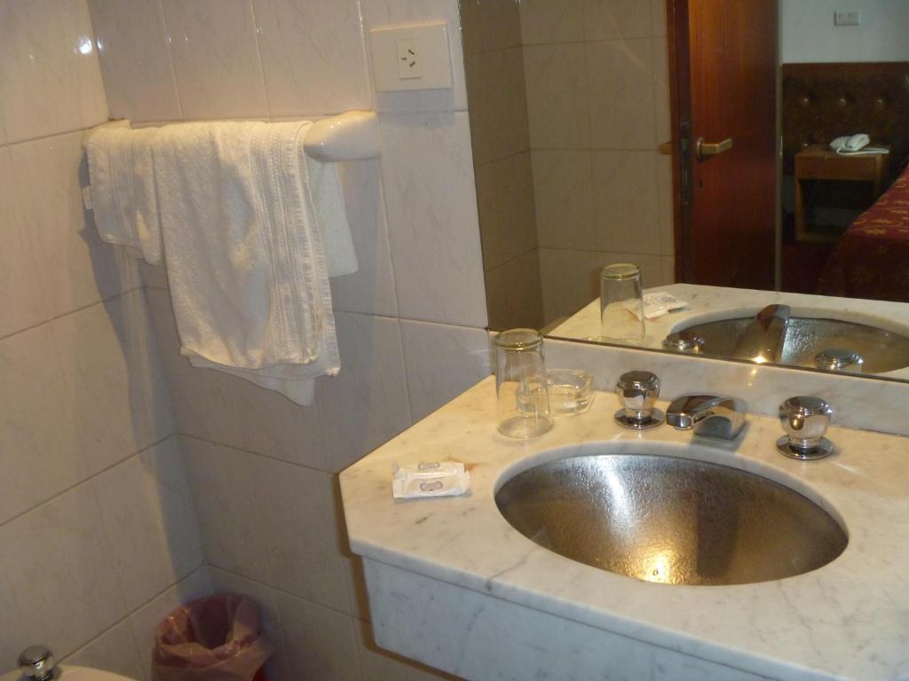 Hotel Turista Buenos Aires Pokój zdjęcie