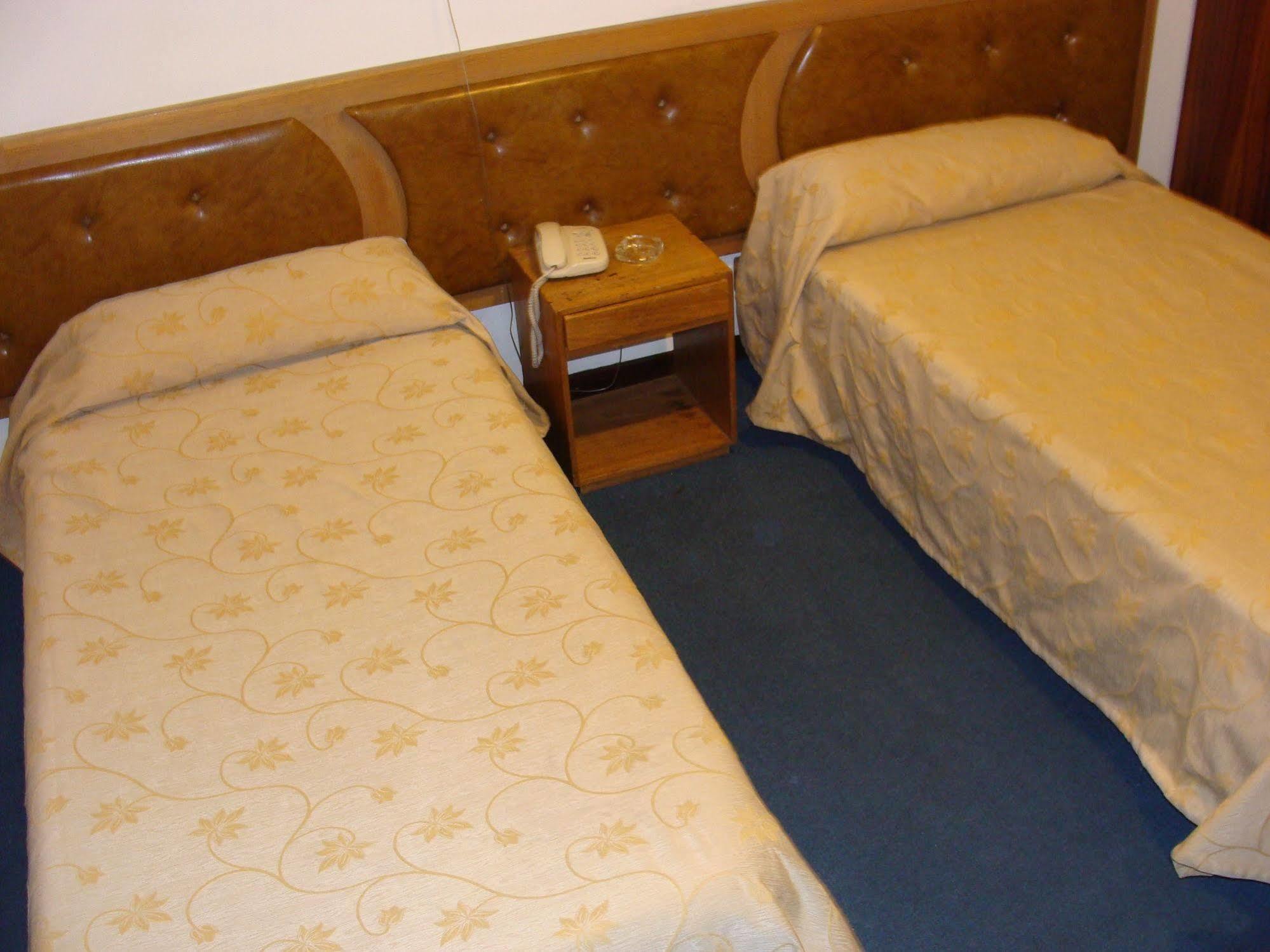 Hotel Turista Buenos Aires Zewnętrze zdjęcie
